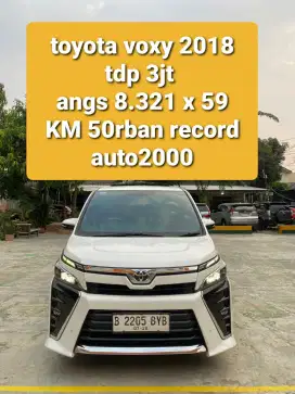 Kredit tdp 3jt angs 8.321 x59 Toyota Voxy 2018 matic at