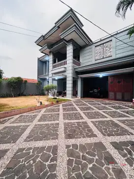 Dijual.rumah Bagus 2 Lt Area Istimewa Ampera, Kemang