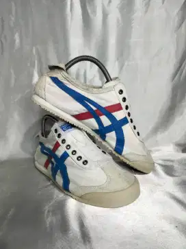 Sepatu Onitsuka size 40