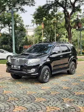 MULUS TERAWAT LIKE NEW ! Toyota Fortuner 2.5 G MT MANUAL DIESEL 2015