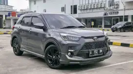 Toyota Raize GR TSS 2022 abu abu