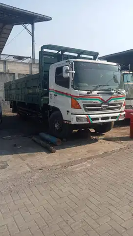 Forsale Hino FG235