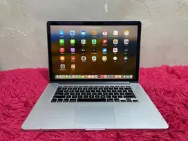 Macbook Pro 15 in 2015 i7 16 512gb