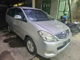 Toyota kijang innova diesel tipe v setangan dari baru