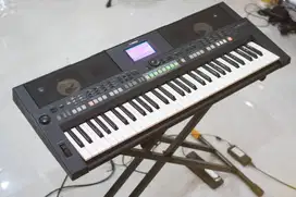 Yamaha PSR S650