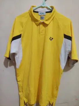 Kaos Yonex bekas bagus