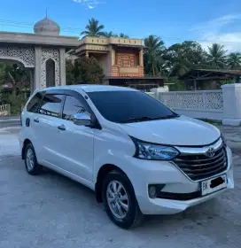 Toyota Avanza E