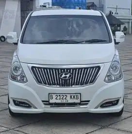 Hyundai H1 2017 At royale tipe atas km 49 ribu istimewa antik diesel