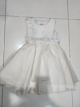 Girl dress ivory white dress putih gading anak TK