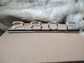 EMBLEM 280 E / MERCEDES W123