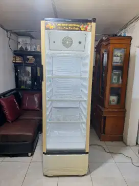 Showcase Polytron 5Rak 2,350 aja sama antar