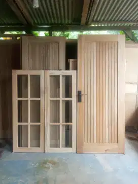 Pintu kayu mahoni kering minimalis modern