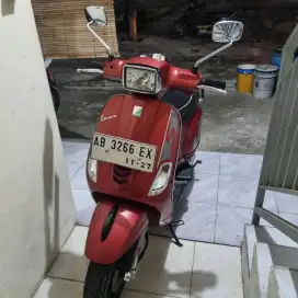 Dijual vespa matic s 125 iget 2017