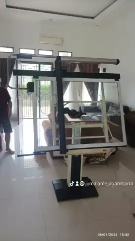 Meja gambar arsitek trecing