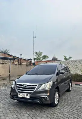 Innova 2013 v matic bensin