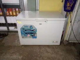 Freezer Kapasitas 316 liter