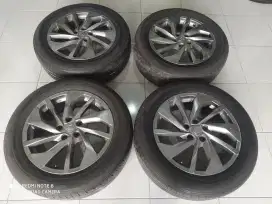 Velg oem Nissan xtrail T32 mulus paket ban hub wa