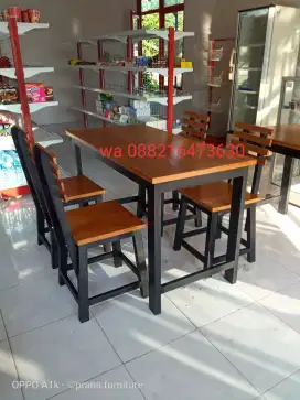 Meja kursi cafe dan warung makan