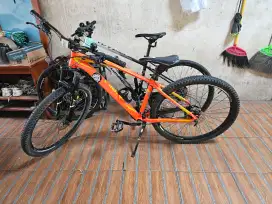 Sepeda MTB thrill vanquish 3.0 orange