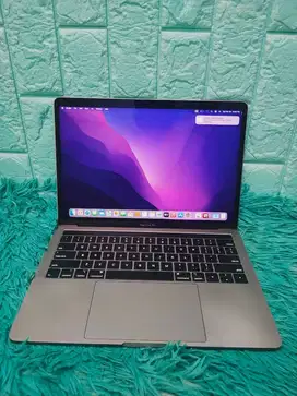 Macbook Pro 13 In 2018 Touchbar 8 / 256gb
