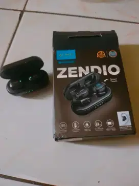 Headset bluetooth masih lengkap yang minat bisa WhatsApp yaa