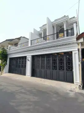 Dijual rumah baru 3 lantai siap huni di jati Padang psr Minggu jaksel