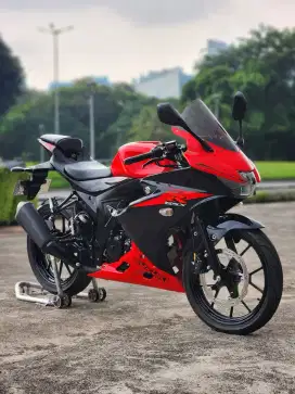 Suzuki GSX R 150 Merah