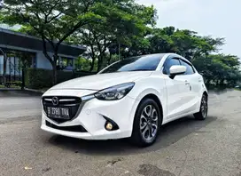 Mazda 2 GT SkyActive  AT Thn 2015