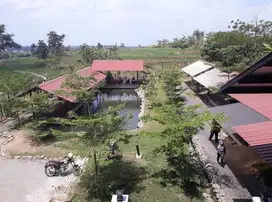 Resto di jalur wisata kuningan