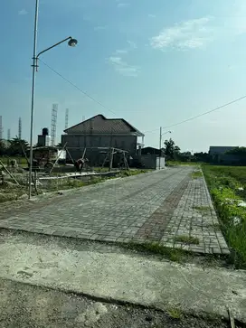 dijual tanah luas 122m2 lokasi di jl pleret banyuanyar solo