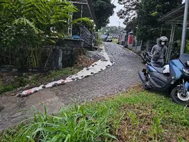 Tanah pekarangan pacet dekat bundaran pacet