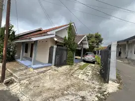 Dijual murah rumah di daerah wisata Linggarjati - Kuningan