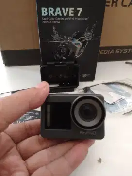 Camera Action Akaso Brave 7 like new