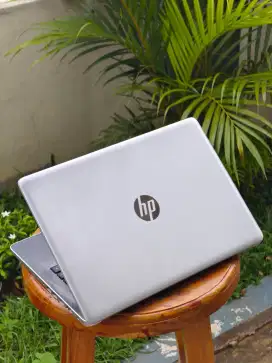 Laptop HP 14  bagus untuk kerja gaming tipis-tipis