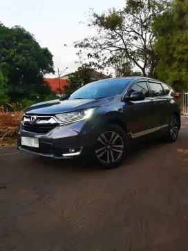 Honda crv turbo 1.5T matic 2018 abu abu metalic mulus siap pakai