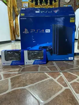 PS 4 original masih segel (nego bisa)