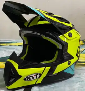 Jual Helm Trail KYT