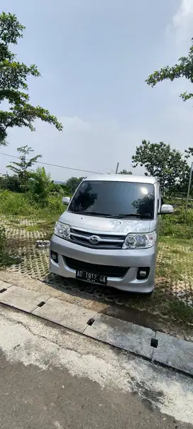 Daihatsu Luxio 2010 Bensin