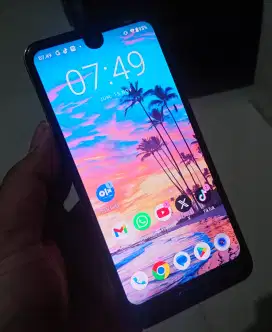 Sharp Aquos SHV 42 SD 845