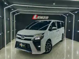 Km50rb Putih Voxy 2018 matic Lenzo mobil