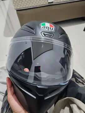 AGV HELMET FULL FACE. (SIZE L)