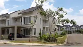 Di Sewakan Rumah 2 LT dalam Komplek Green Permata Residence Jaksel