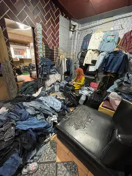 Thrifting Jaket Denim