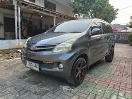 Toyota Avanza E 2013 automatic 1.3 AT istimewa