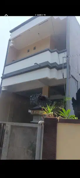 Dijual kost kostan 7 kamar di jln laksamana Renon Denpasar