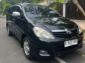 Toyota Kijang Innova 2.0 G Luxury AT (Bensin) Matic 2009 Hitam Metalik