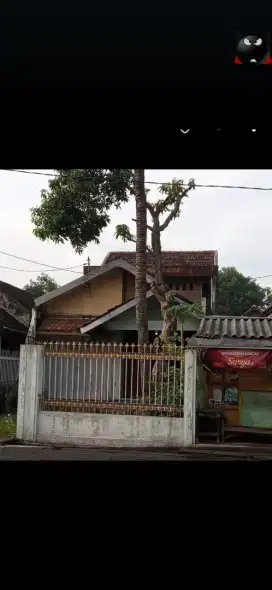 Di jual cepat rumah di kemangsen