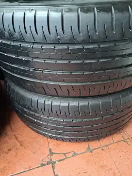 Ban dunlop 225 50 r18