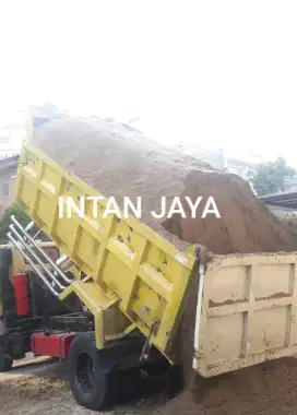 Pasir Bangunan isi 7 kubik.