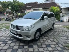 TOYOTA KIJANG INOVA 2.5 V AT TAHUN 2013